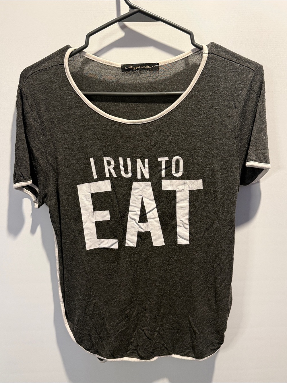 Raggs to Riches Women’s Charcoal Gray Graphic Tee - I Run to Eat Size: S